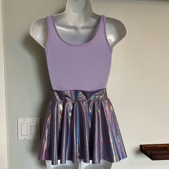 Revolution dance costume - Picture 3 of 3